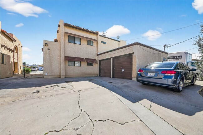 Foto del edificio - 3659 Wendell Ave