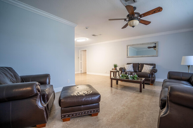 Building Photo - 14144 Wellington Trace