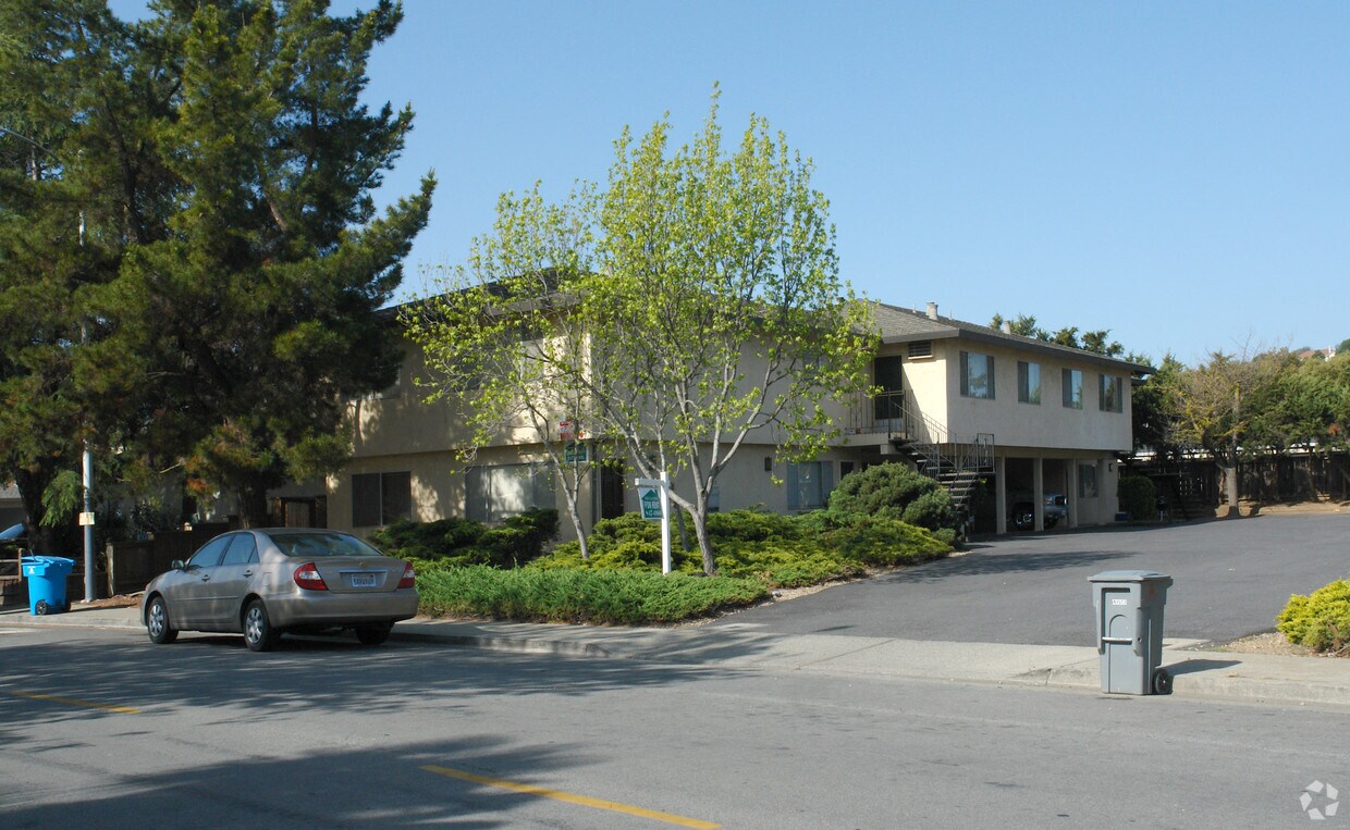 Primary Photo - 8225 Kelton Dr