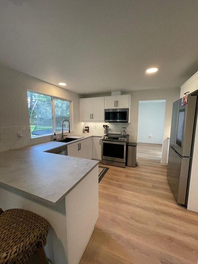 Building Photo - 13540 NE 190th Pl