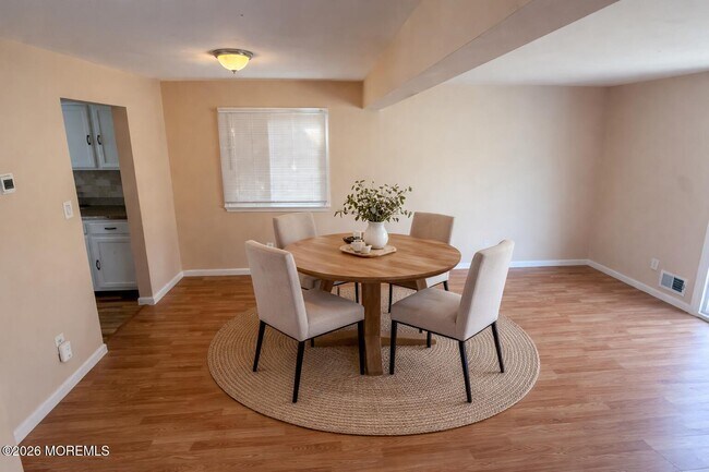 Foto del edificio - 1 Max Pl