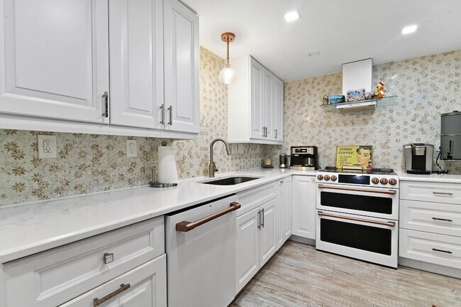Foto del edificio - 2840 S Ocean Blvd