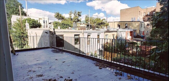 Foto del edificio - 3294 John F. Kennedy Blvd