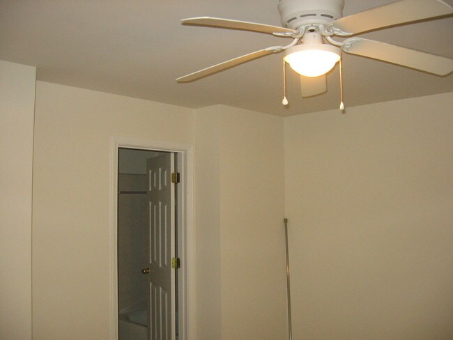 BEDROOMS APPROX 16X14 - 240 Fairmont Ct