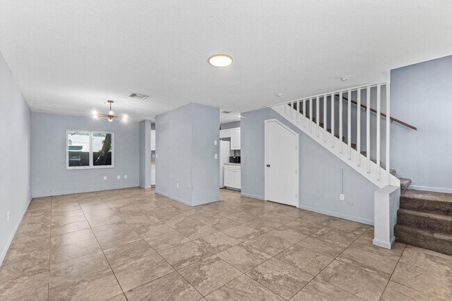 Foto del edificio - 13789 Yarmouth Dr
