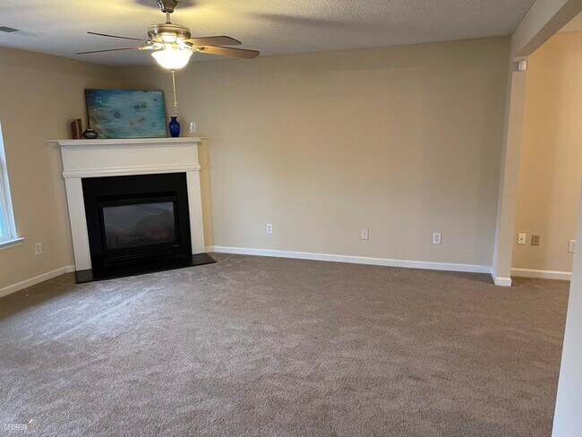 Building Photo - 207 London Dr
