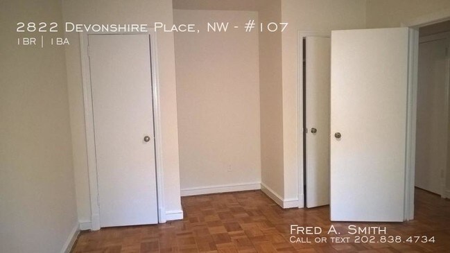 Foto del edificio - 2822 Devonshire Pl NW