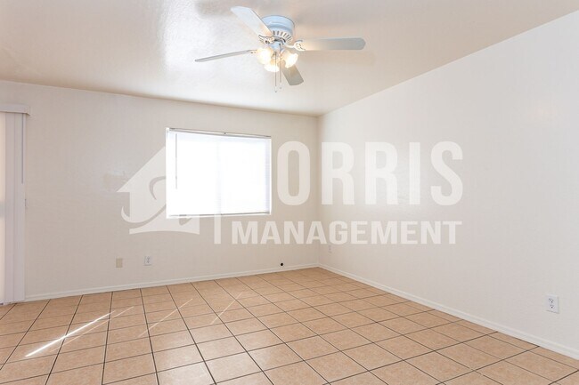 Foto del edificio - 13971 S Rosemont Rd