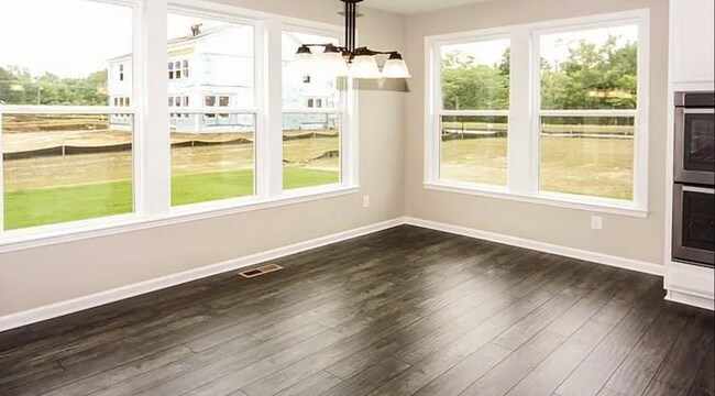 Building Photo - 5898 Weldra Dr
