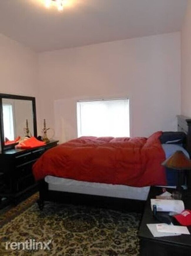 Foto del edificio - 4 Bedroom