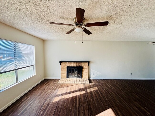 Foto del edificio - 43214 Archwood Way