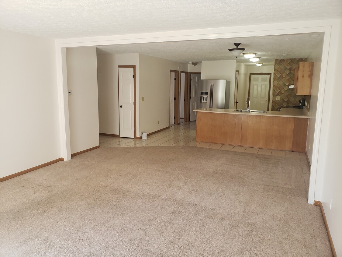 220 Westhaven Dr, Troy, OH 45373 Townhome Rentals in Troy OH