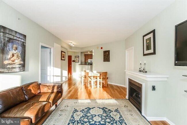 Foto del edificio - 715 6th St NW