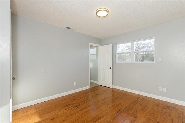 Foto del edificio - Fantastic 4bd/2ba home! Let yourself in!