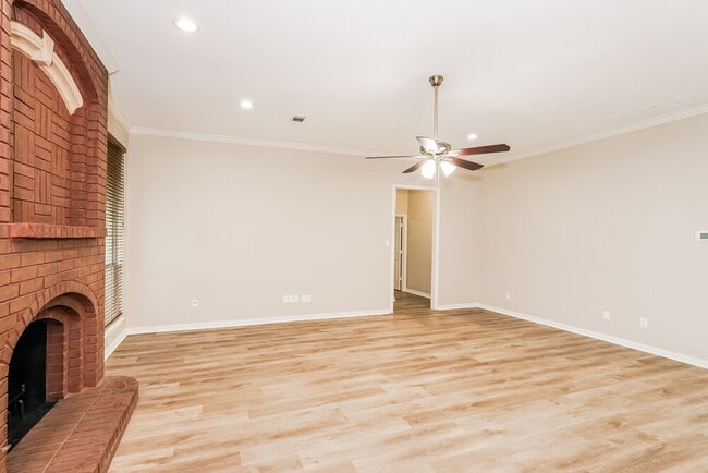 Foto del edificio - 708 St Johns Dr