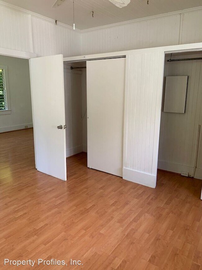 Building Photo - 2 br, 1 bath House - 3476 E MANOA ROAD
