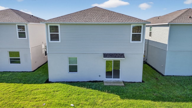 Building Photo - 19565 Fairhill Ct