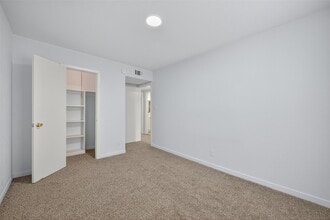 Building Photo - 6201 Ranchester Dr