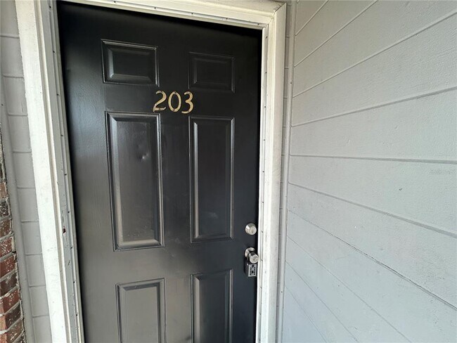 Foto del edificio - 6415 S Roberts Ave