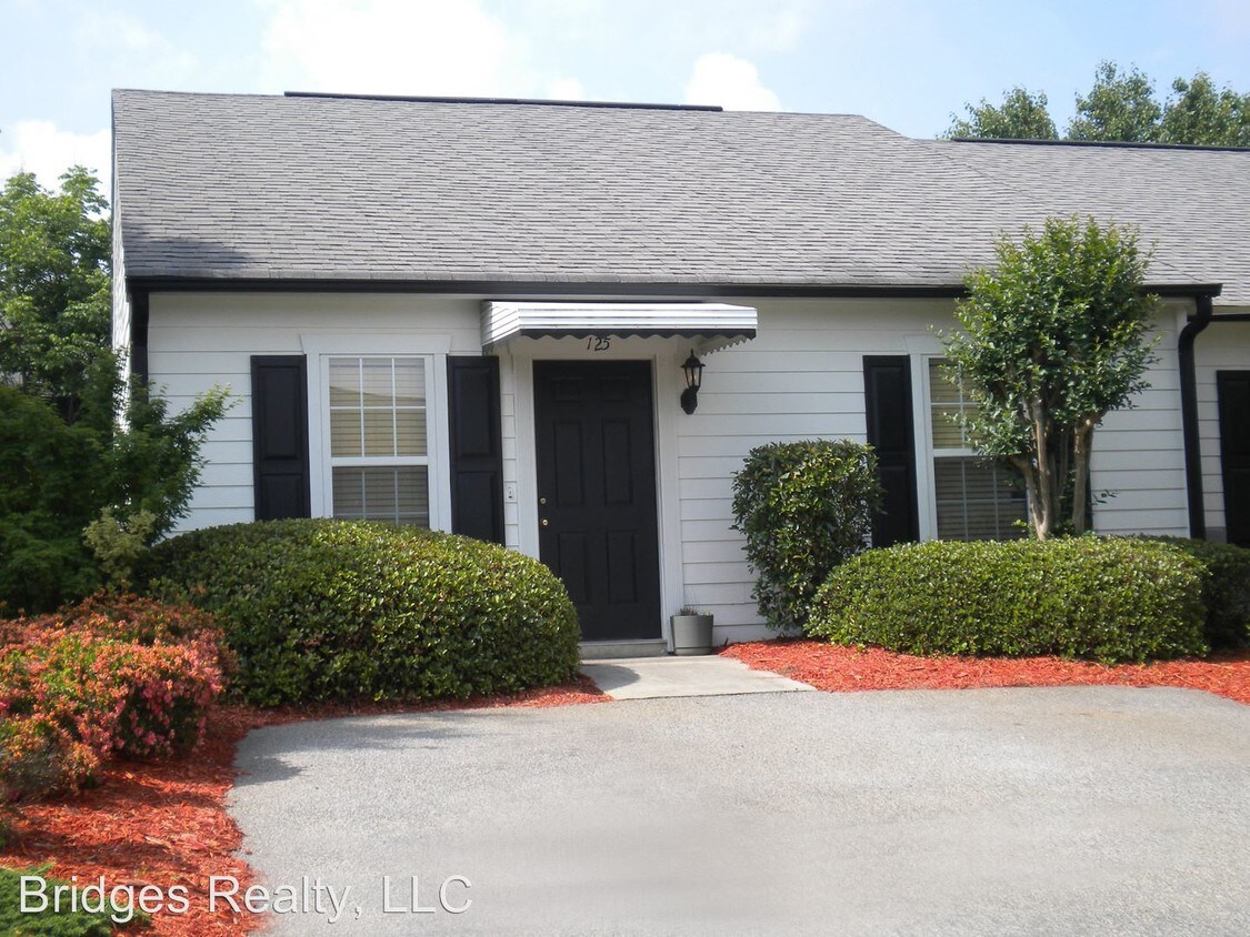 Primary Photo - 125 Barts Dr