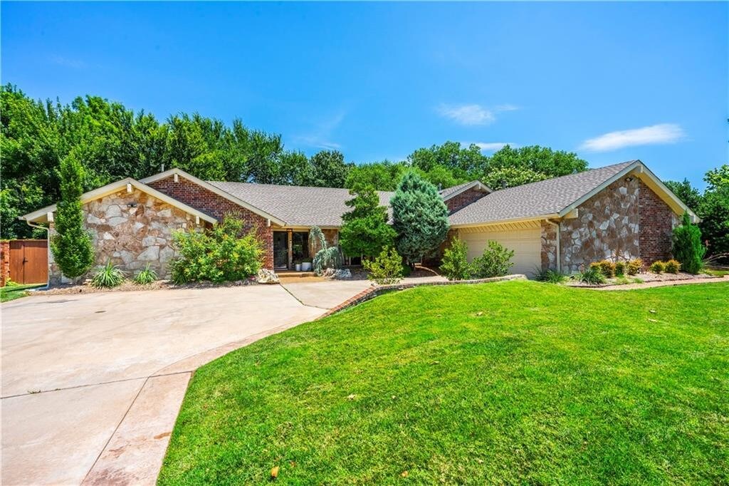 Foto principal - 11700 Twisted Oak Rd