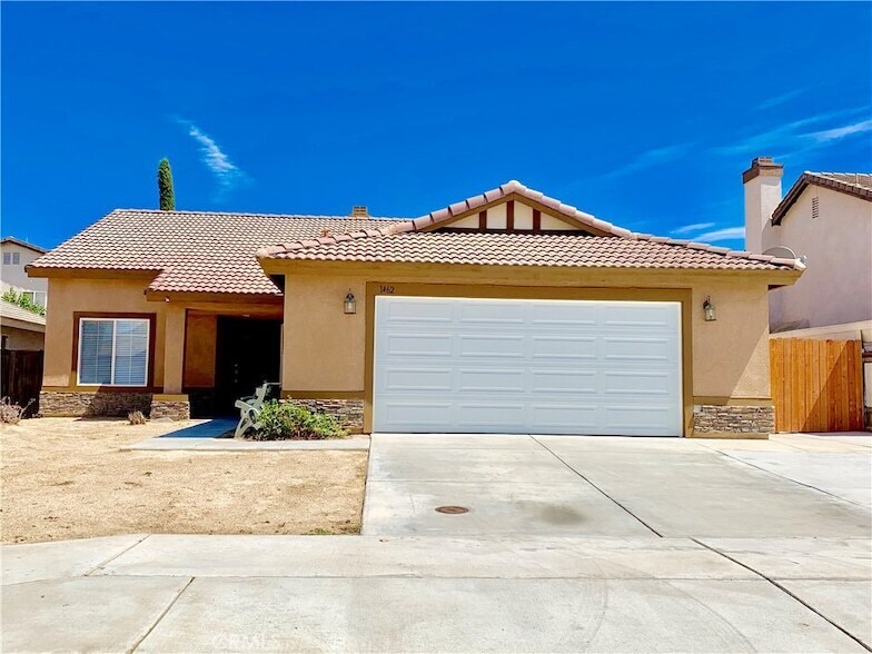 Primary Photo - 1462 Nutmey Ln