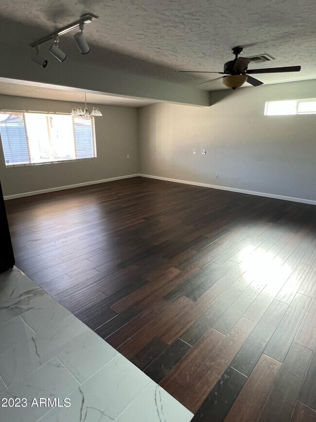 Foto del edificio - 7431 E Diamond St