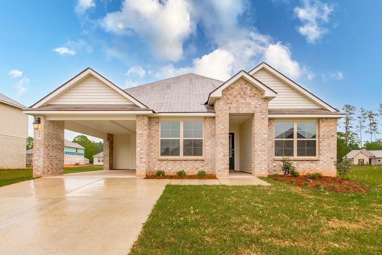 Front of home - 18350 Fox Hollow Loop