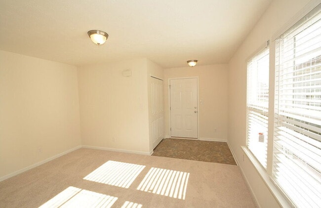 Foto del edificio - 8341 Sansa St