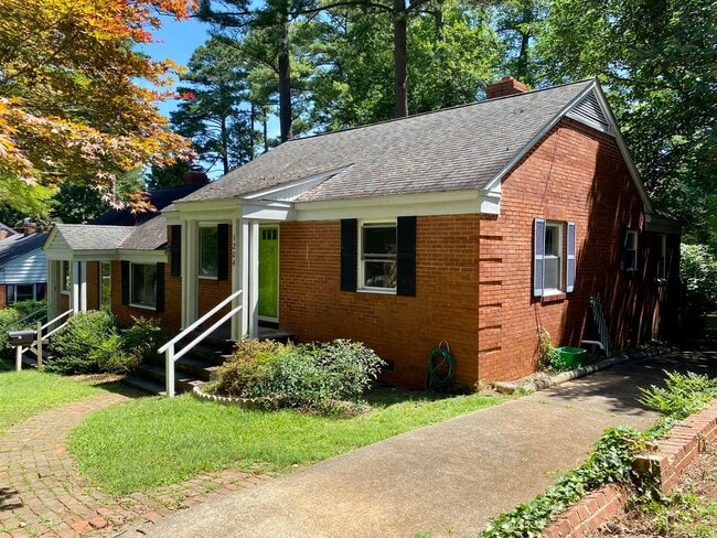Building Photo - 1204 Duplin Rd
