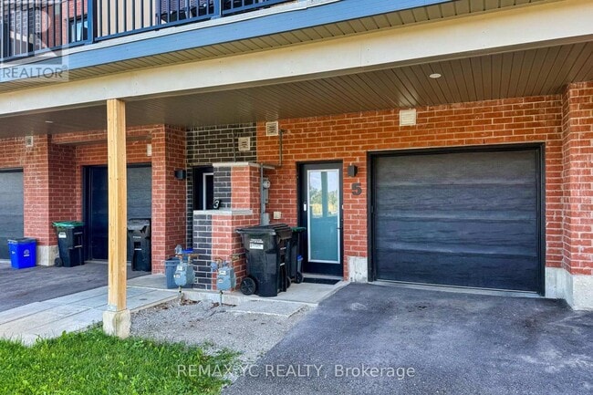 Building Photo - 5 Fairlane Ave