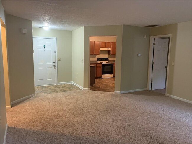 Foto del edificio - 4526 Woodland Dr