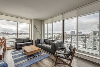 Building Photo - 49 Kings Wharf Pl