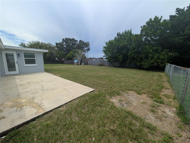 Building Photo - 2239 Chatlin Rd
