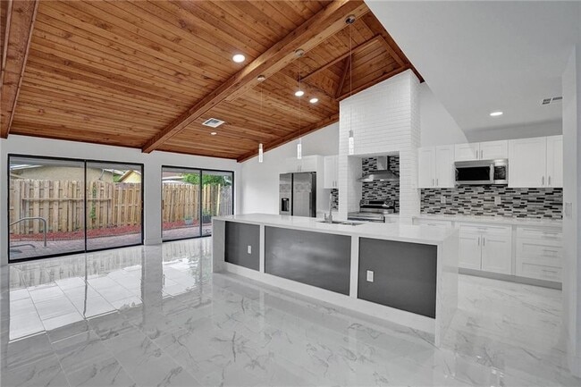 Foto del edificio - 8060 NW 45th St