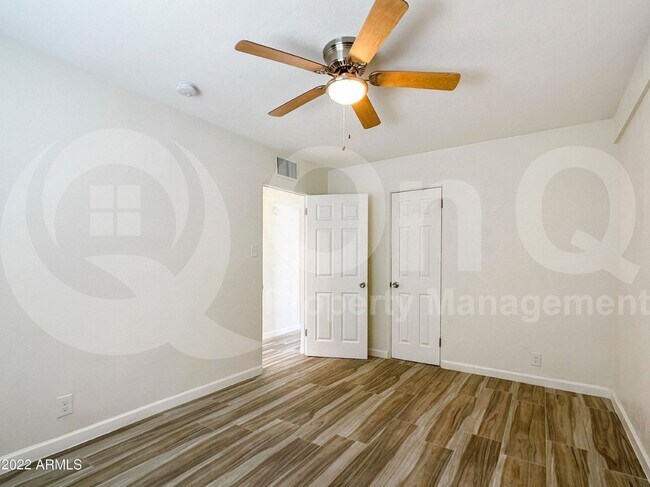 Foto del edificio - 2109 W Hayward Ave
