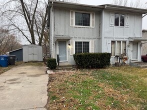 Building Photo - 617 Hickory Hill Ln