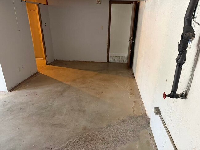 Building Photo - 1758 Fairfax Ave