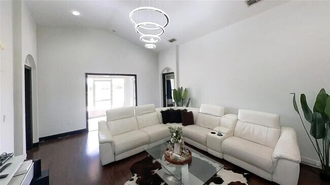 Foto del edificio - 2641 Sunset Cir