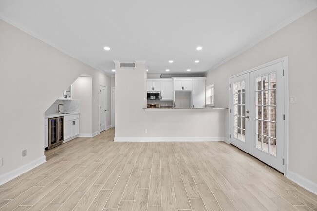 Foto del edificio - 310 Wilcrest Dr