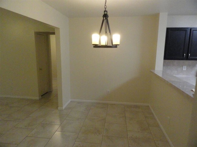 Building Photo - 11003 Linden Gate Dr