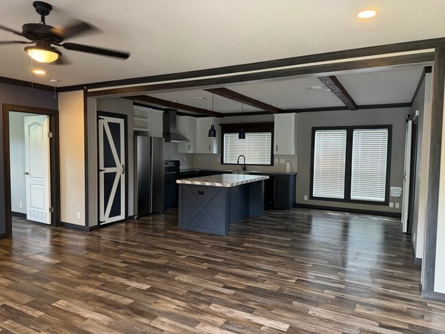 Photo - 9511 Red Maple Dr House