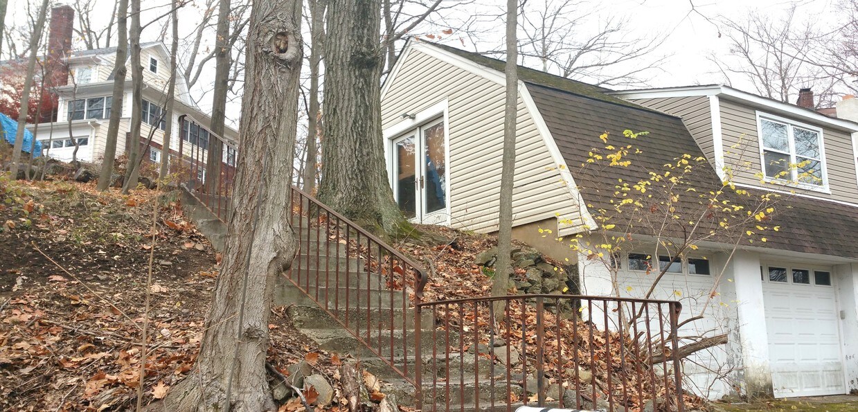 4 Parkview Plaza, Morristown, NJ 07960 Apartments in Morristown, NJ