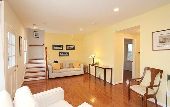 Foto del edificio - Charming 3BR/3.5BTH Home in Takoma Park. D...