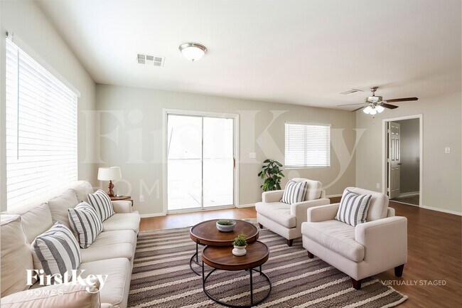 Foto del edificio - 4941 Drifting Pebble St