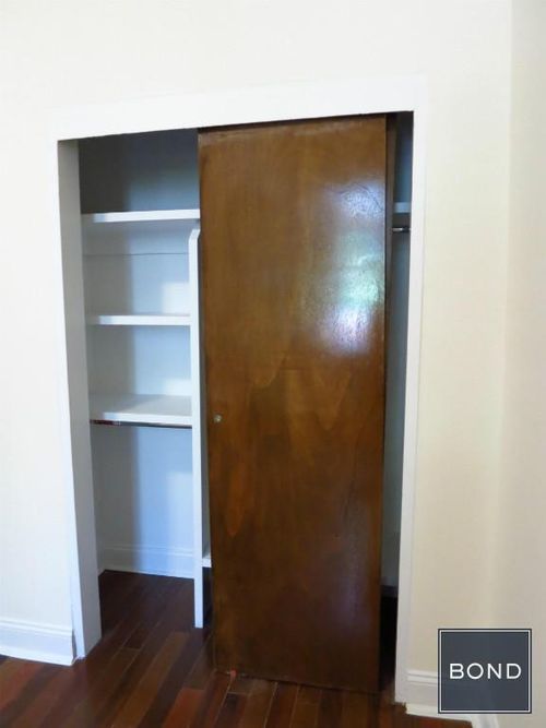Foto del edificio - 433 E 83rd St