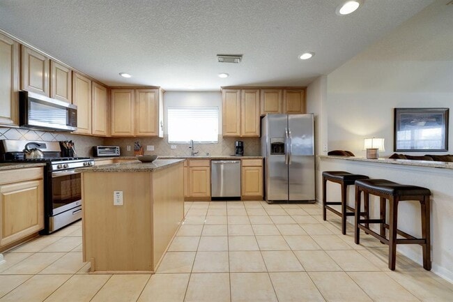 Building Photo - 21611 Gannet Peak Way