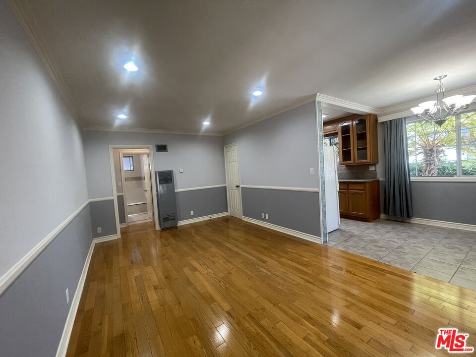 Foto principal - 1122 N Formosa Ave