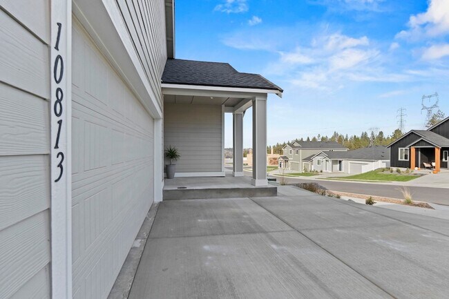 Foto del edificio - 10813 N Beaverhead Rd