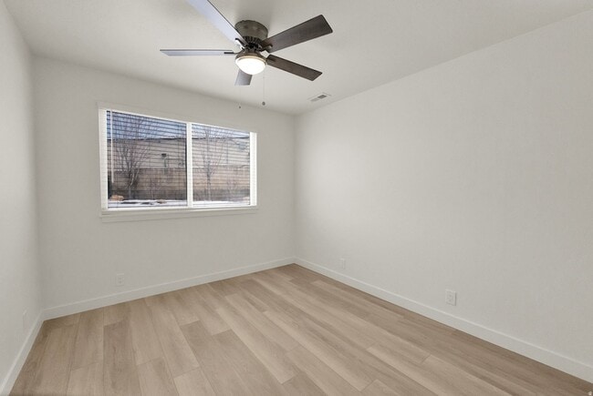 Building Photo - 7873 S Chadbourne Dr